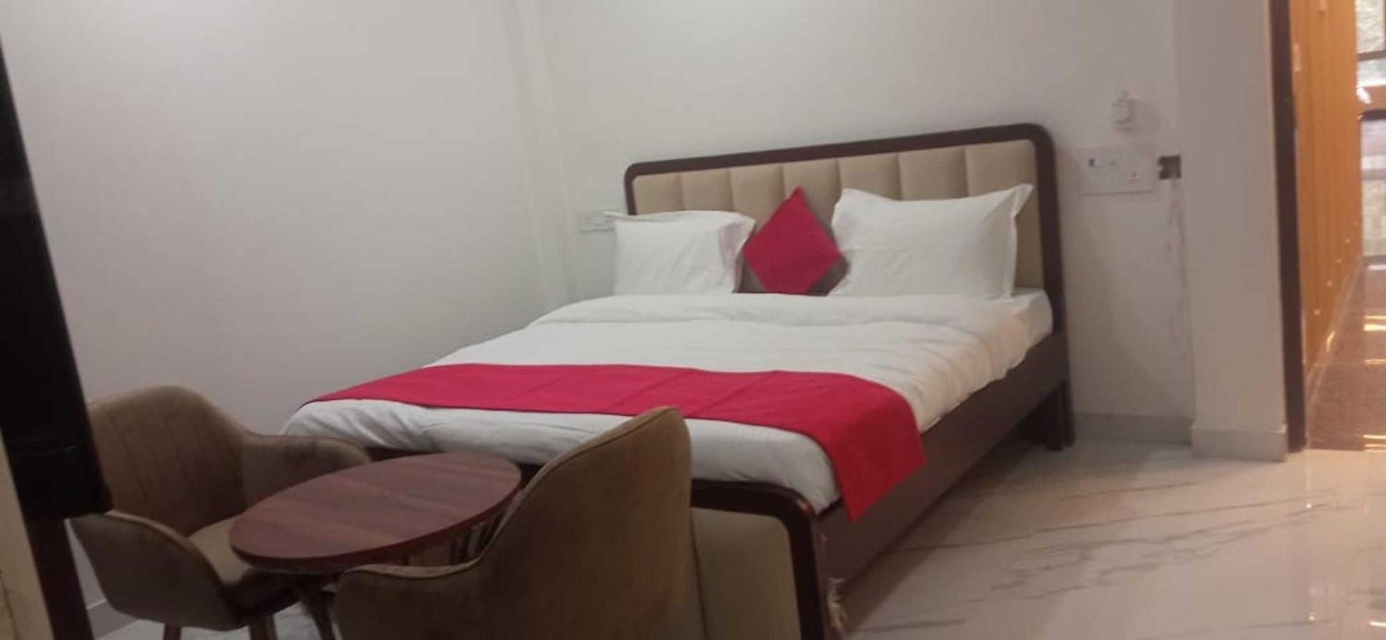 Moti Bagh - Satya Niketan Couette-café New Delhi